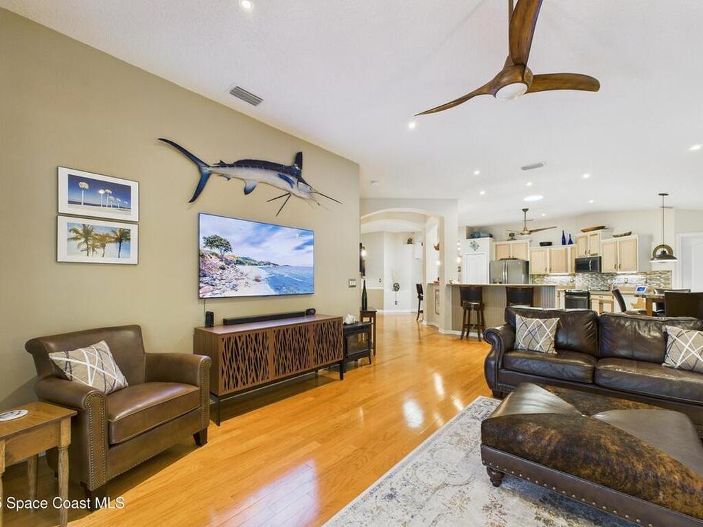 946 Shaw Circle, Melbourne, FL 32940