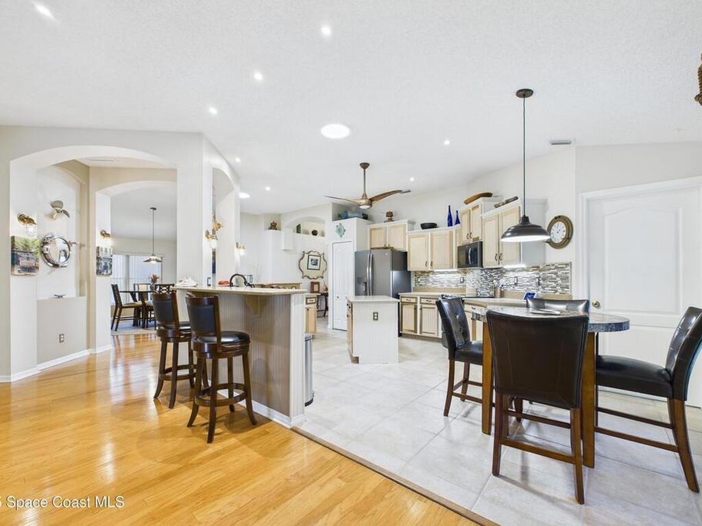 946 Shaw Circle, Melbourne, FL 32940