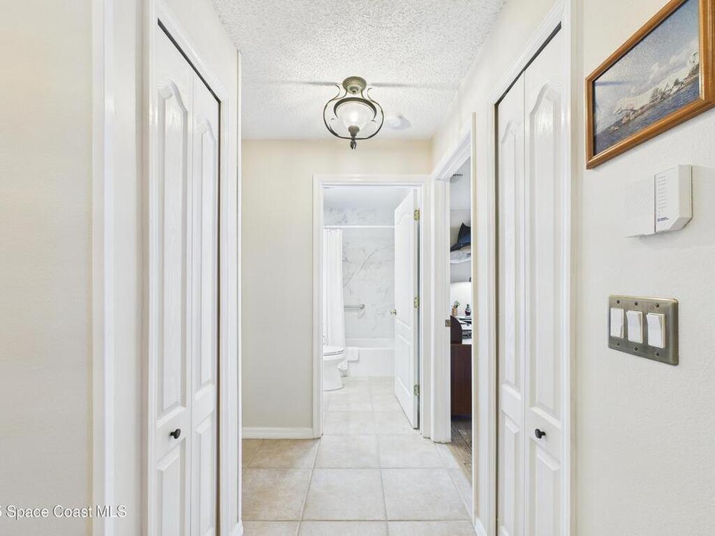 946 Shaw Circle, Melbourne, FL 32940