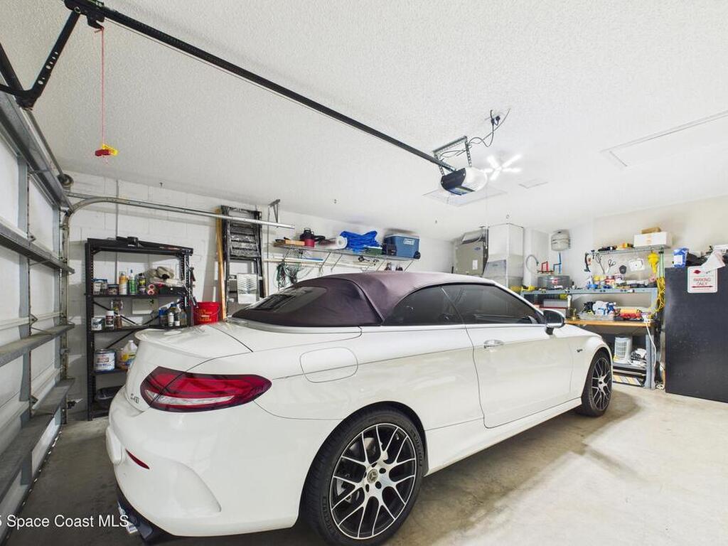 946 Shaw Circle, Melbourne, FL 32940