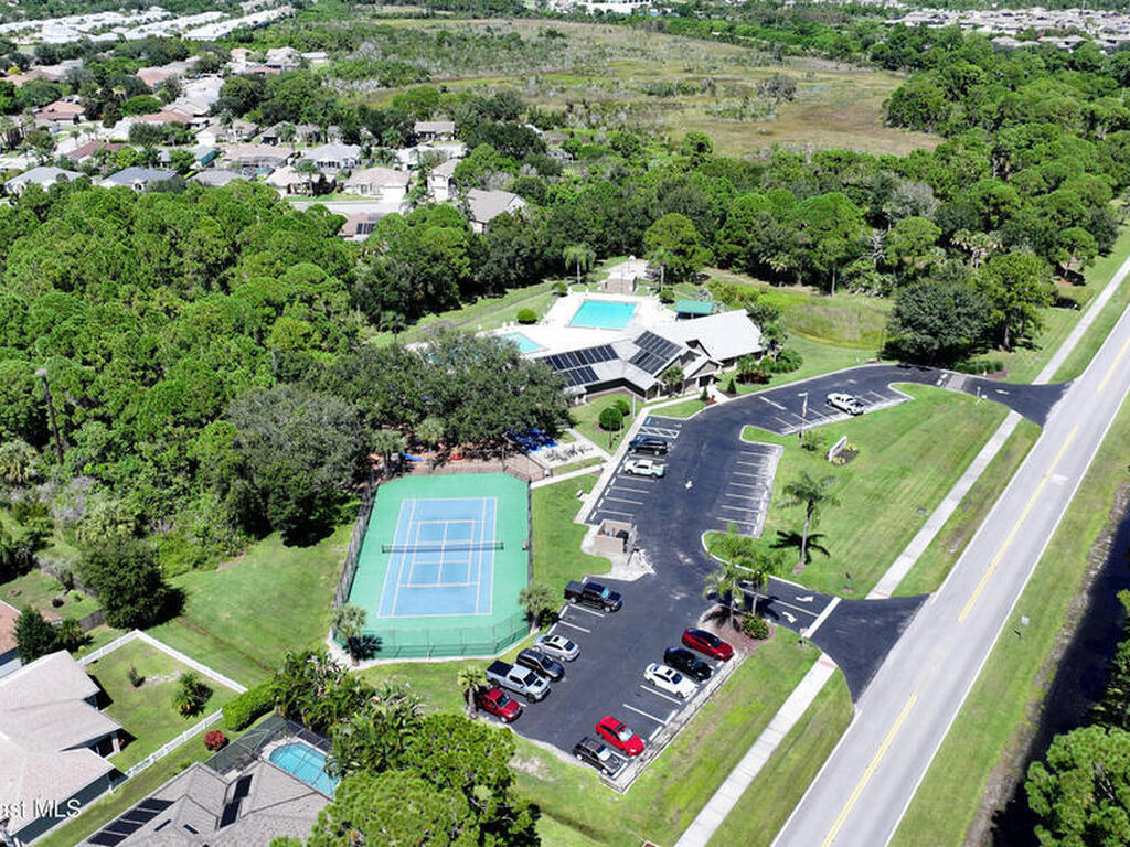 946 Shaw Circle, Melbourne, FL 32940