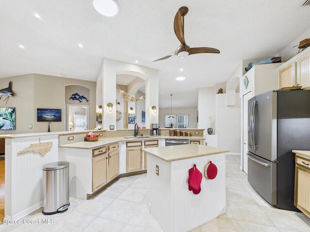 946 Shaw Circle, Melbourne, FL 32940