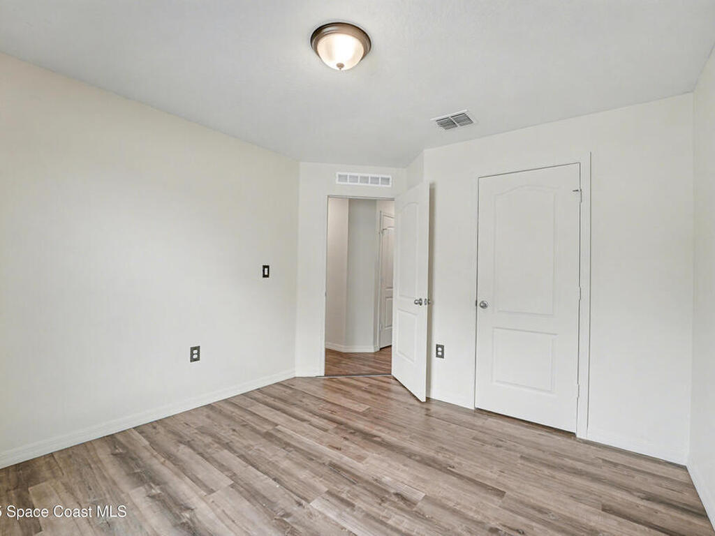 104 Jasmine Circle, Poinciana, FL 34759