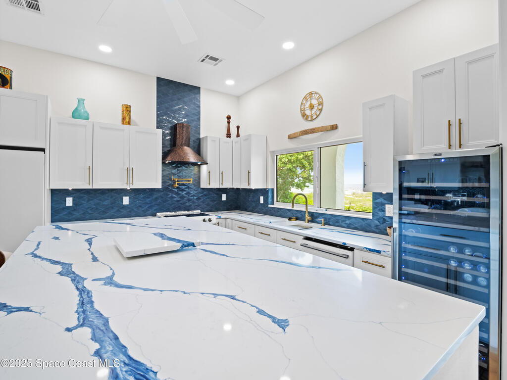 933 S Atlantic Avenue, Cocoa Beach, FL 32931