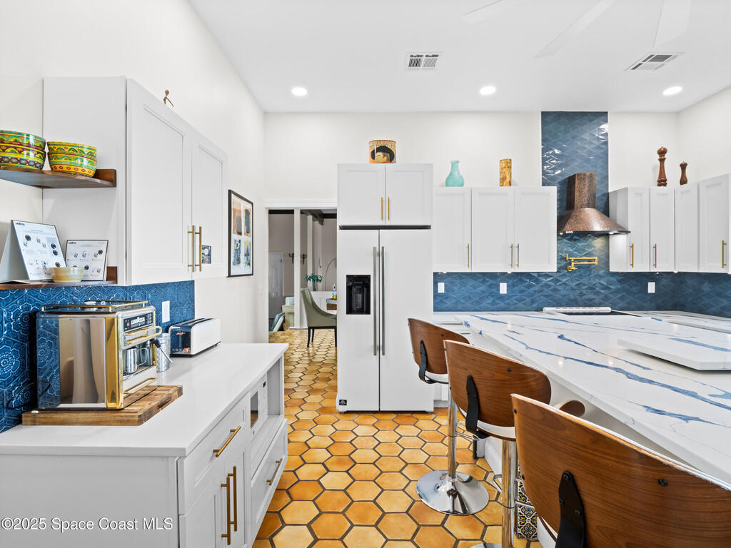 933 S Atlantic Avenue, Cocoa Beach, FL 32931