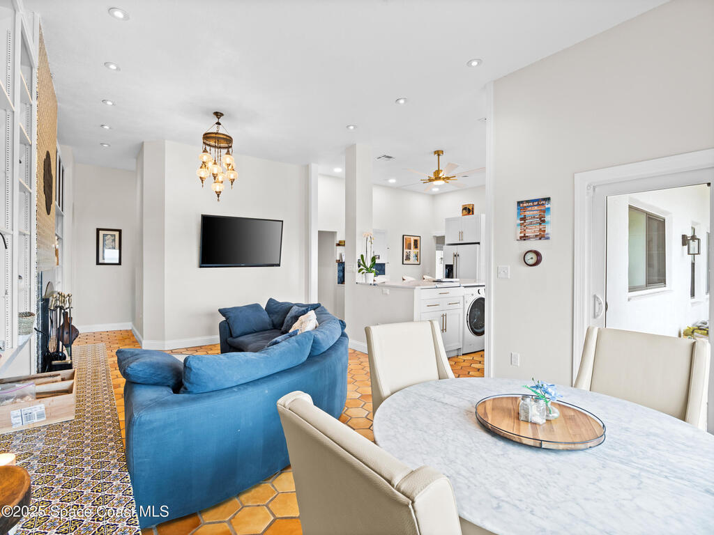 933 S Atlantic Avenue, Cocoa Beach, FL 32931