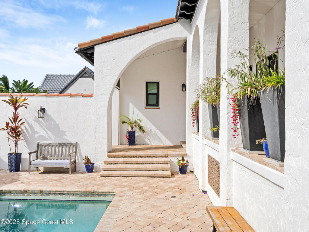 933 S Atlantic Avenue, Cocoa Beach, FL 32931