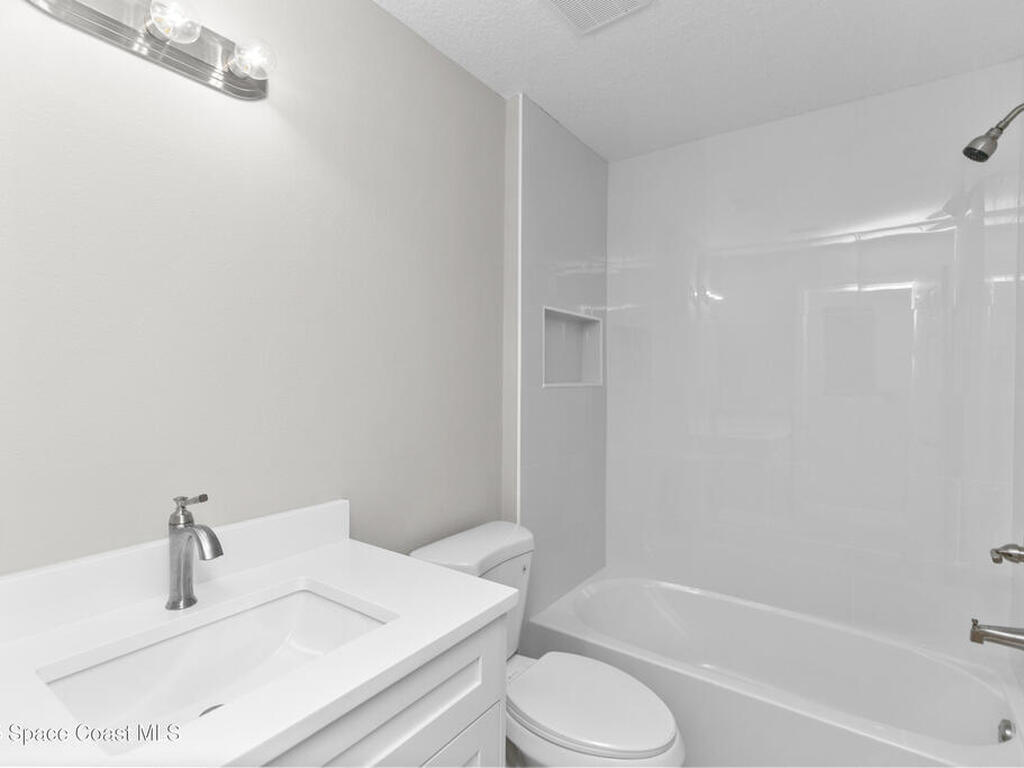 2111 Otterbein Avenue, Cocoa, FL 32926