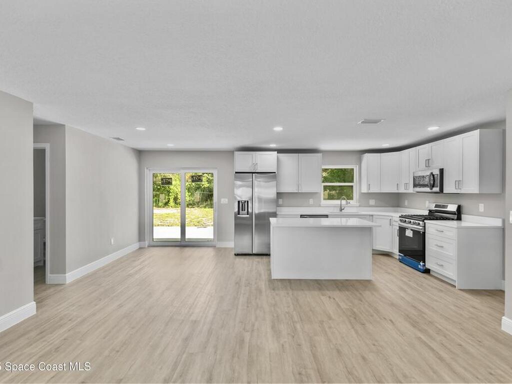 2111 Otterbein Avenue, Cocoa, FL 32926