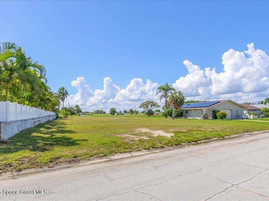 10 Fairway Drive, Cocoa Beach, FL 32931