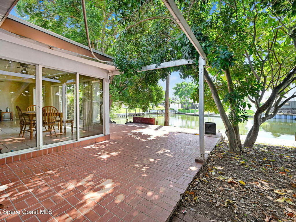 406 Skylark Boulevard, Satellite Beach, FL 32937