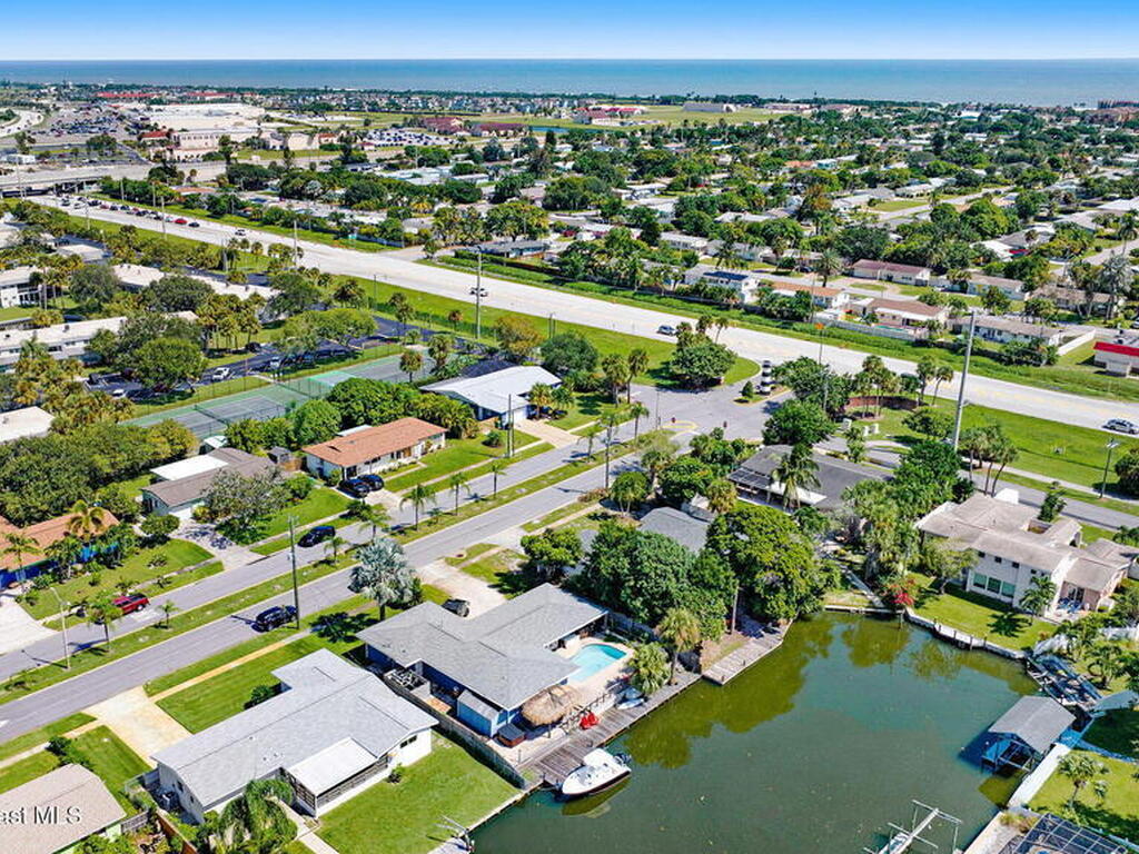 406 Skylark Boulevard, Satellite Beach, FL 32937