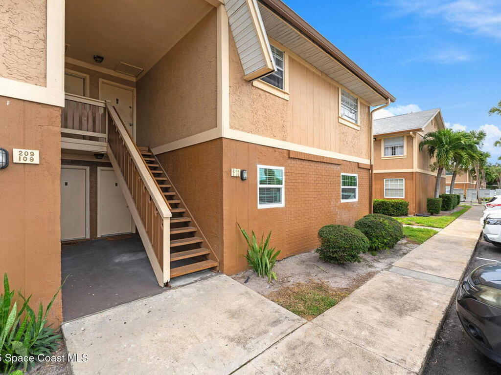 111 Bristol Lane, Melbourne, FL 32935