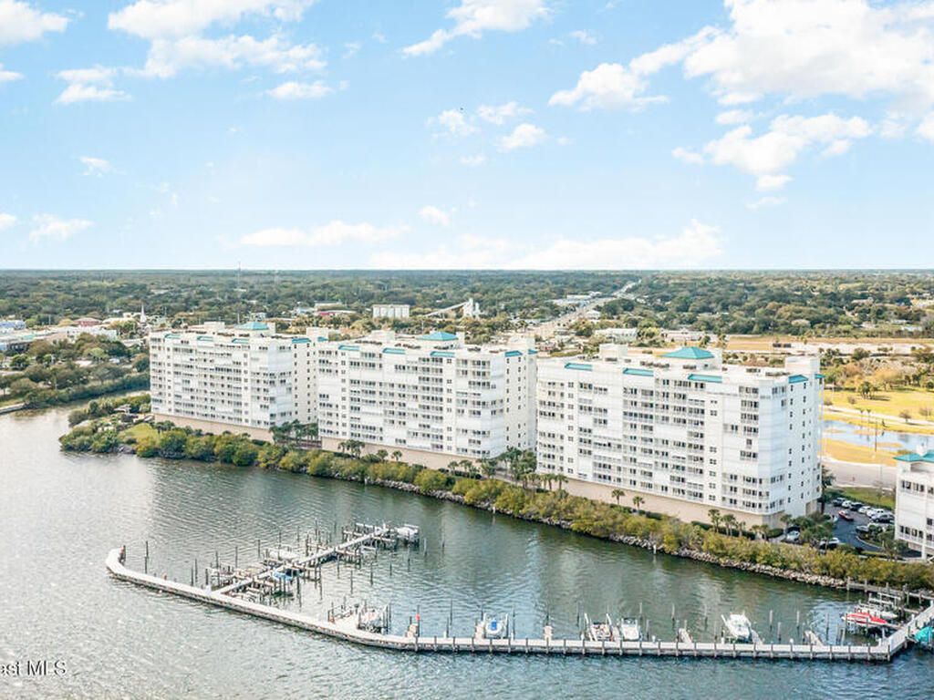 7 Indian River Avenue, Titusville, FL 32796