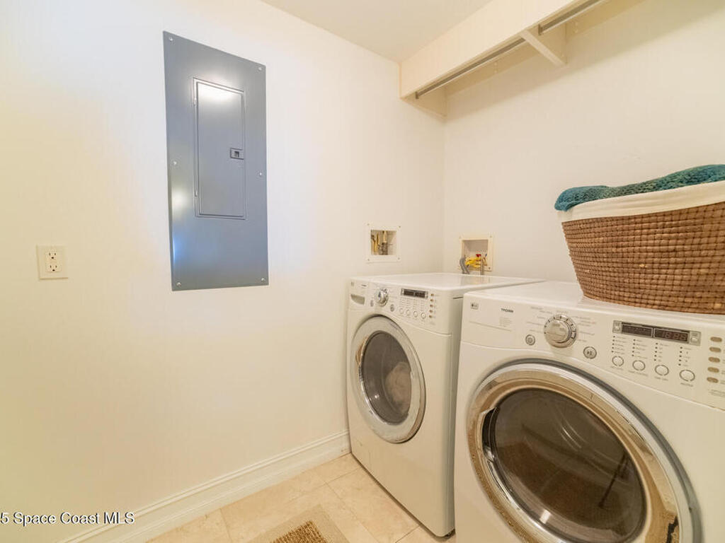 7 Indian River Avenue, Titusville, FL 32796