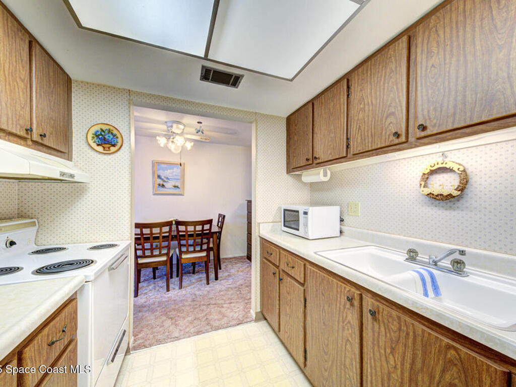 8522 N Atlantic Avenue, Cape Canaveral, FL 32920