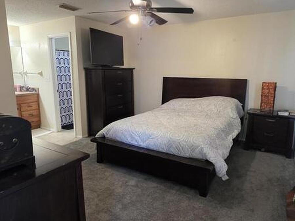 2070 SE Waverly Avenue, Palm Bay, FL 32909