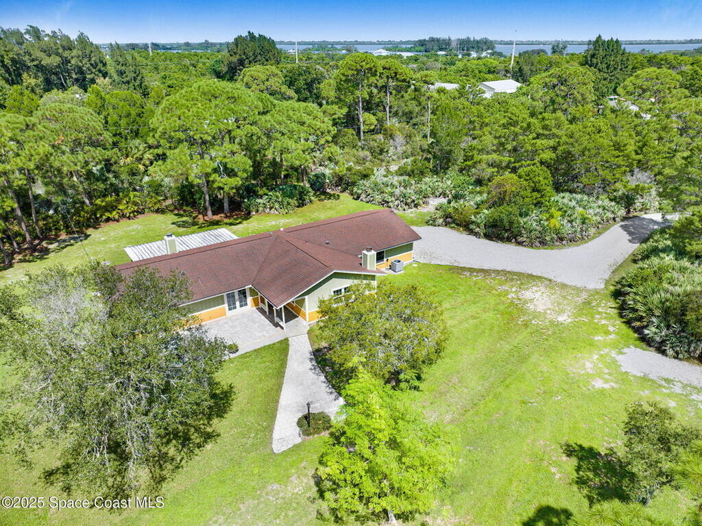 6570 Whispering Pines Lane, Grant, FL 32949