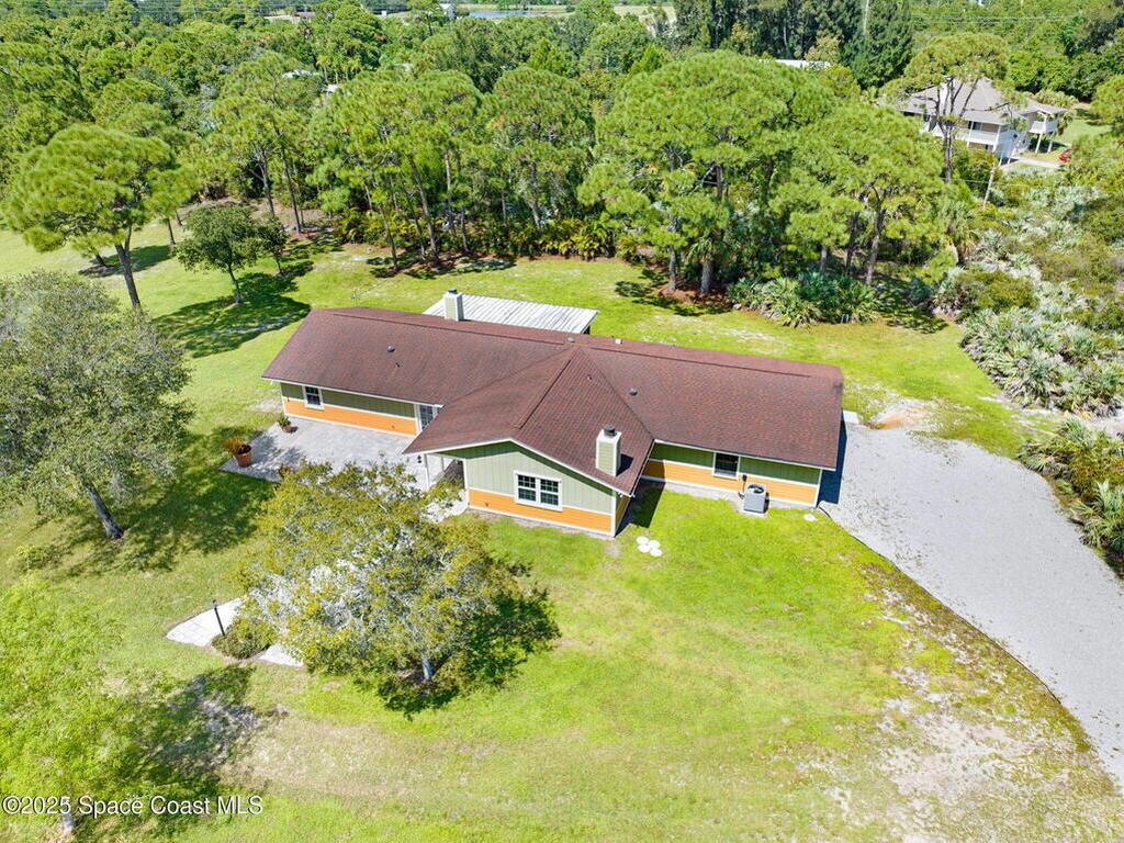 6570 Whispering Pines Lane, Grant, FL 32949