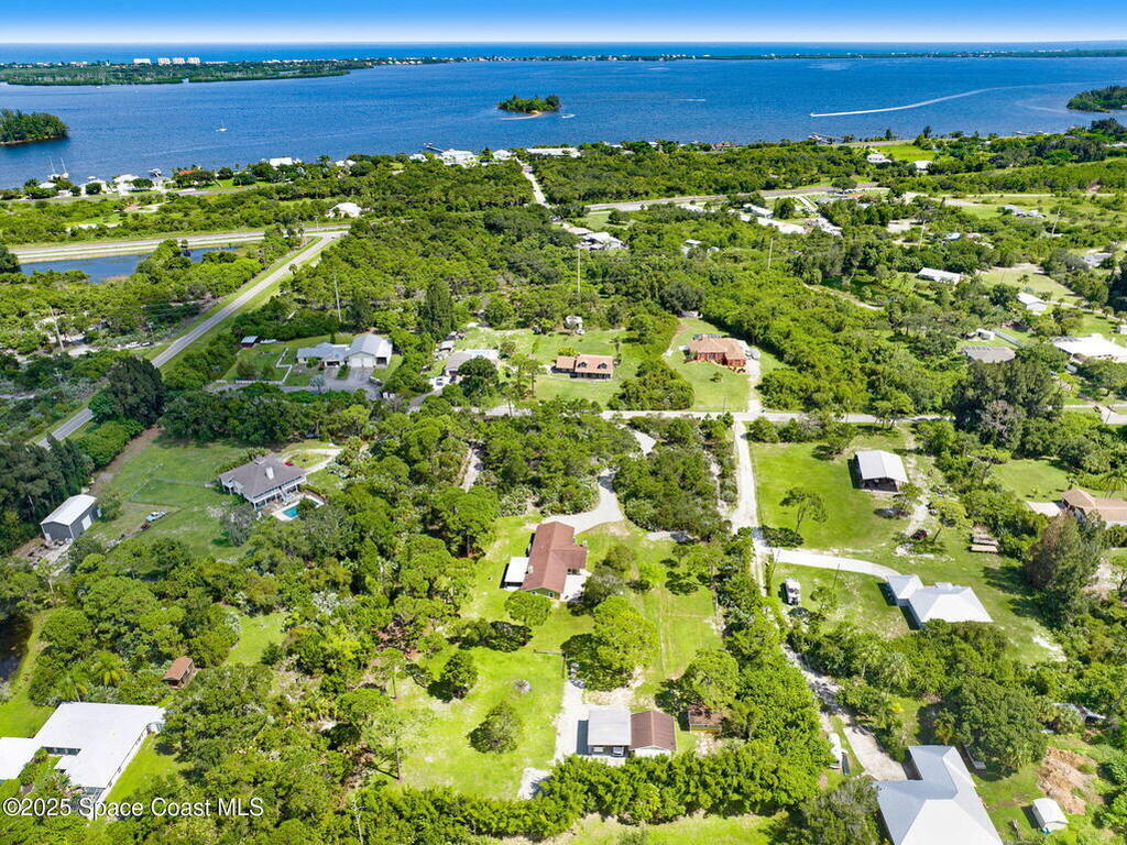 6570 Whispering Pines Lane, Grant, FL 32949