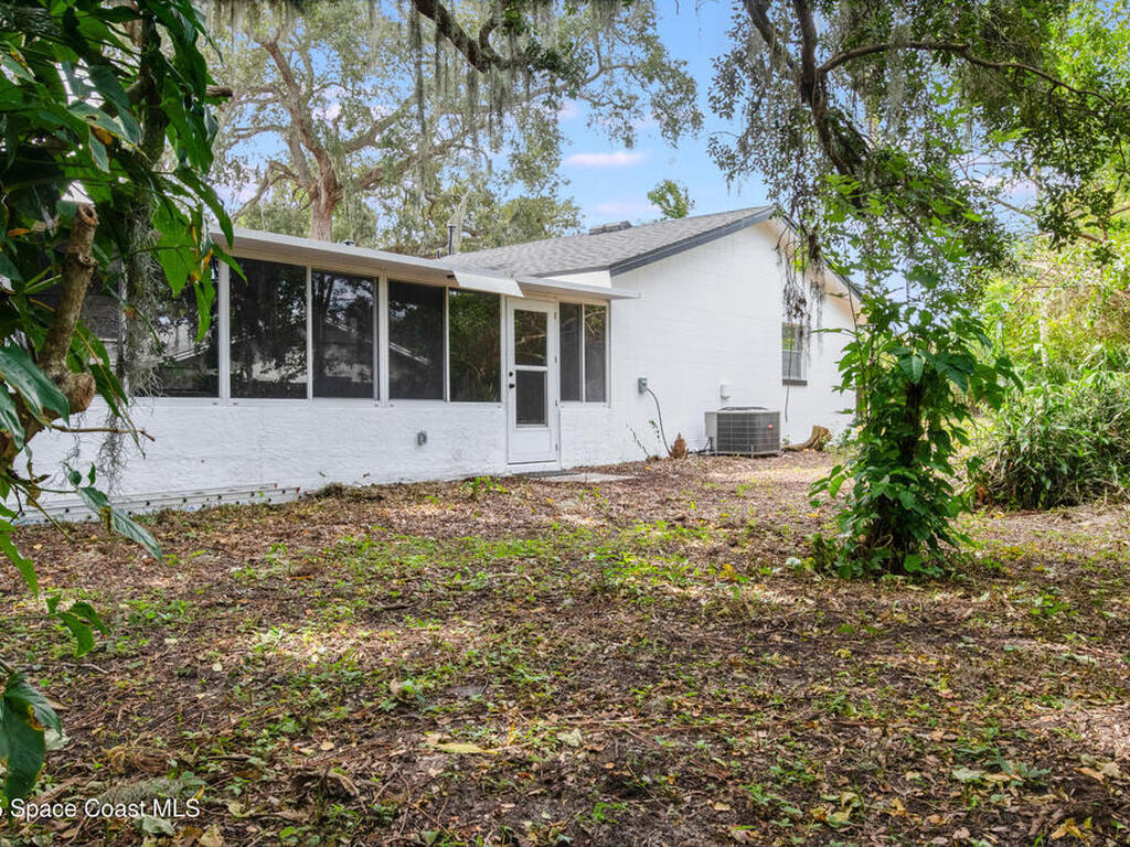 1300 La Mesa Court, Titusville, FL 32780