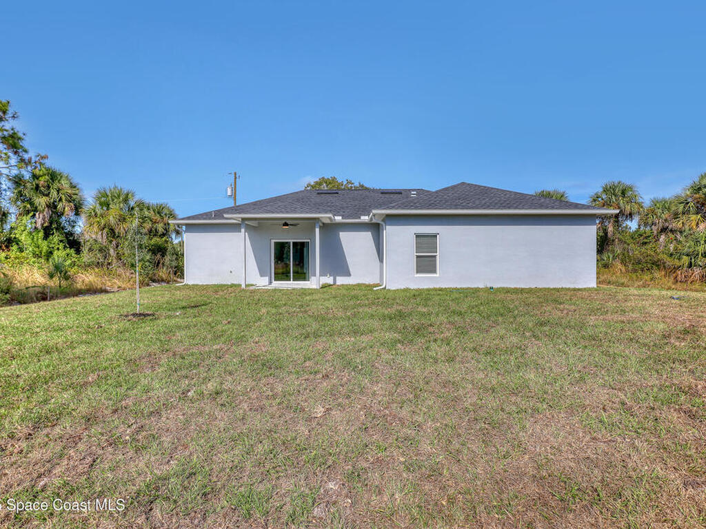 660 Yardley Street, Palm Bay, FL 32908