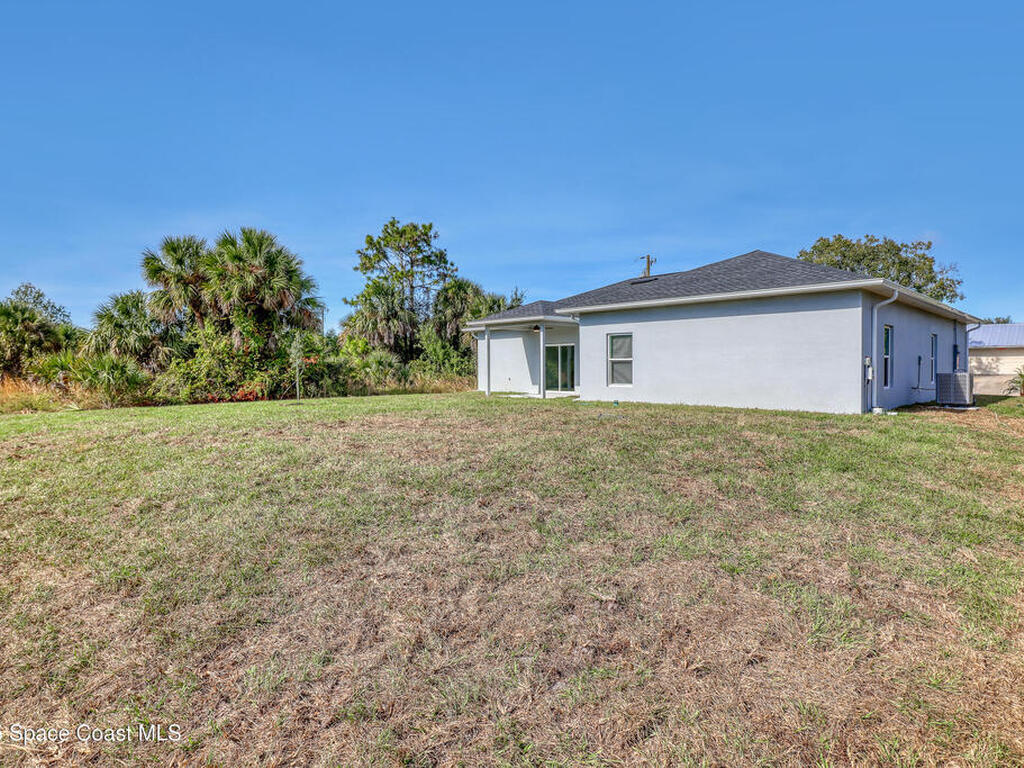 660 Yardley Street, Palm Bay, FL 32908