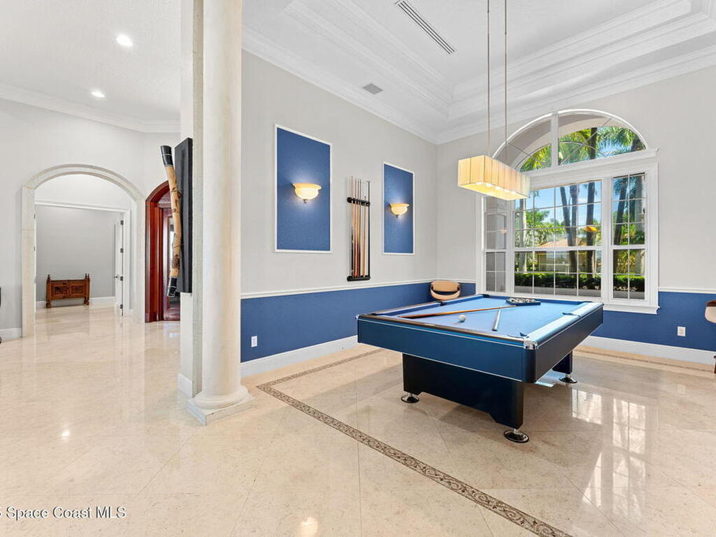 327 Lansing Island Drive, Indian Harbour Beach, FL 32937