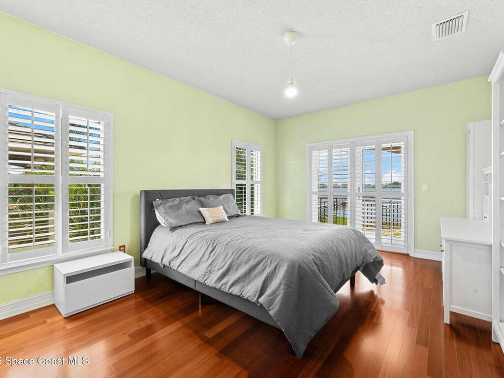 327 Lansing Island Drive, Indian Harbour Beach, FL 32937