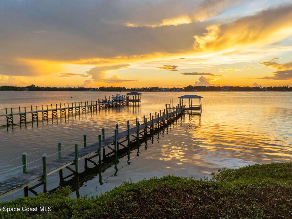 327 Lansing Island Drive, Indian Harbour Beach, FL 32937