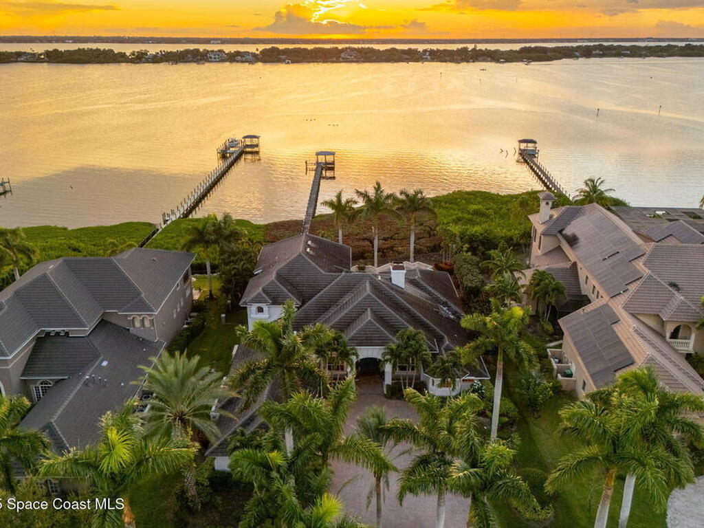 327 Lansing Island Drive, Indian Harbour Beach, FL 32937