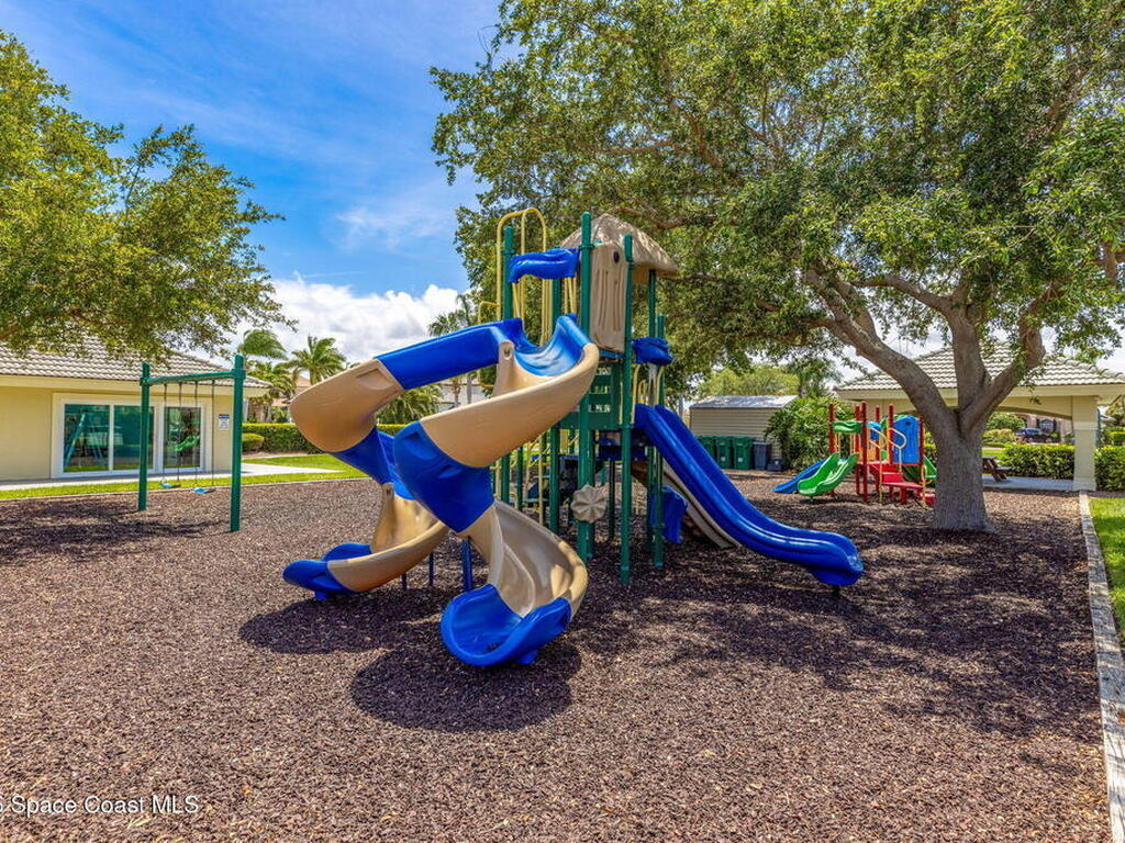 327 Lansing Island Drive, Indian Harbour Beach, FL 32937