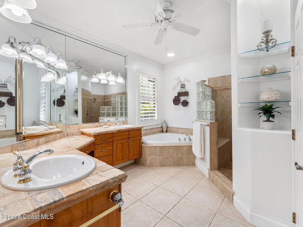 6301 Portofino Lane, Melbourne, FL 32940