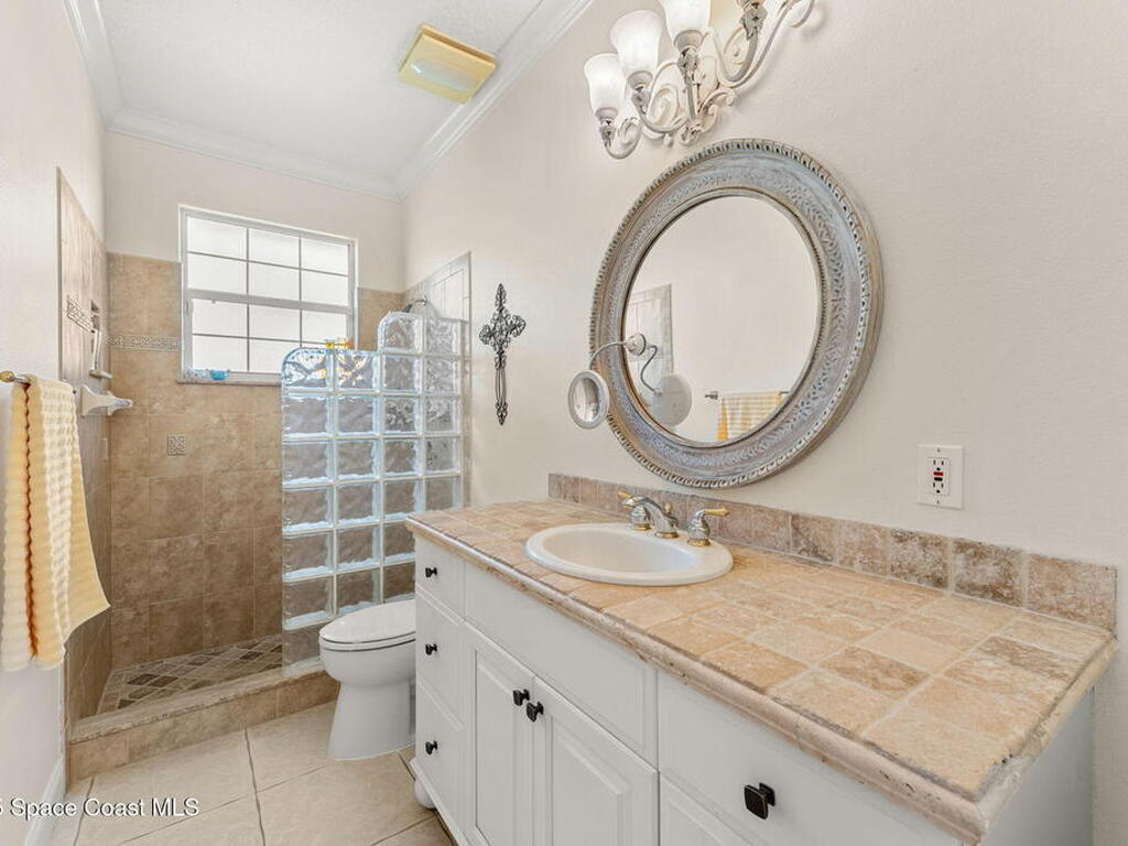 6301 Portofino Lane, Melbourne, FL 32940