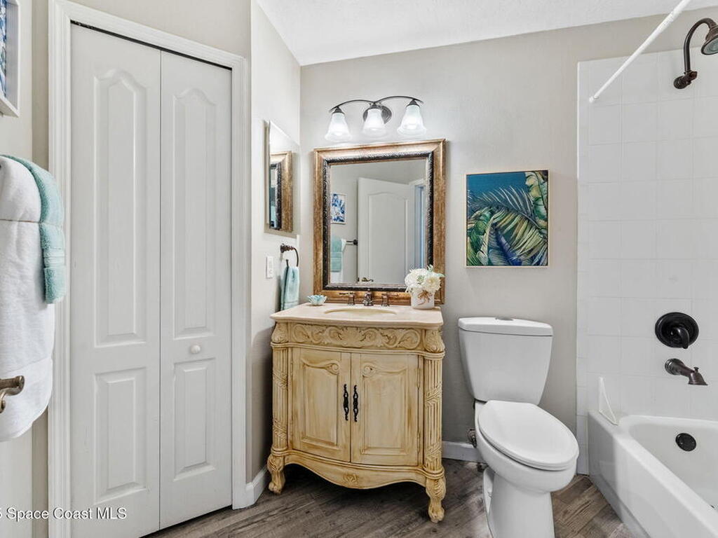 209 Ashbourne Court, Melbourne, FL 32940