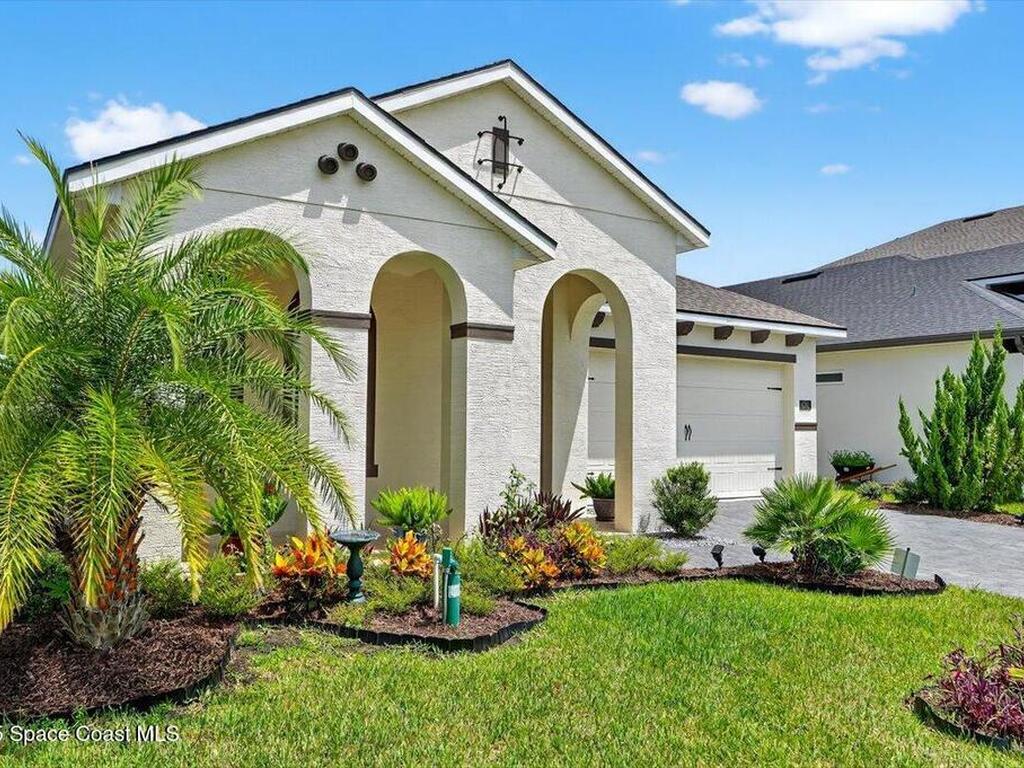 6211 W Fallsgrove Lane, Port Orange, FL 32128