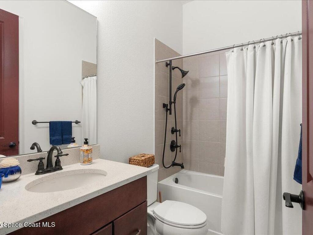 6211 W Fallsgrove Lane, Port Orange, FL 32128