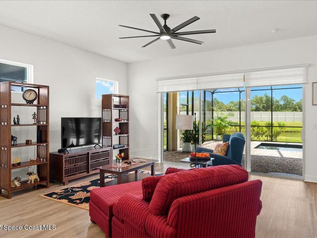 6211 W Fallsgrove Lane, Port Orange, FL 32128