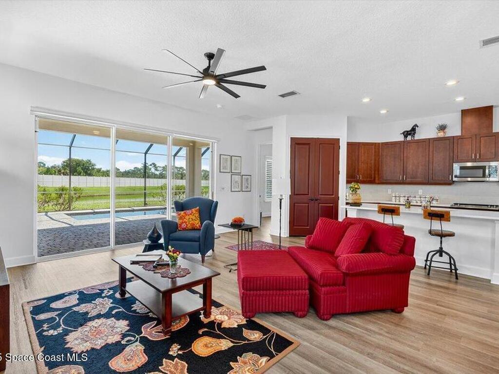 6211 W Fallsgrove Lane, Port Orange, FL 32128