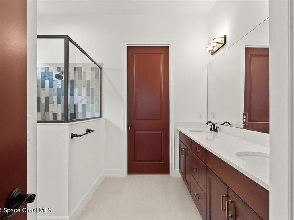 6211 W Fallsgrove Lane, Port Orange, FL 32128