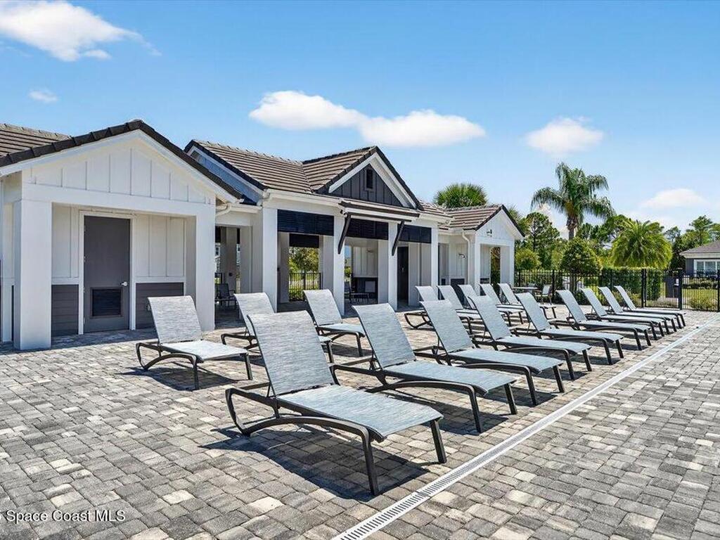 6211 W Fallsgrove Lane, Port Orange, FL 32128