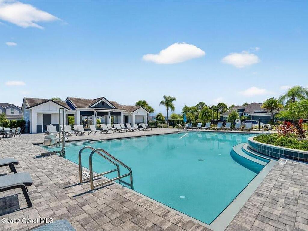 6211 W Fallsgrove Lane, Port Orange, FL 32128