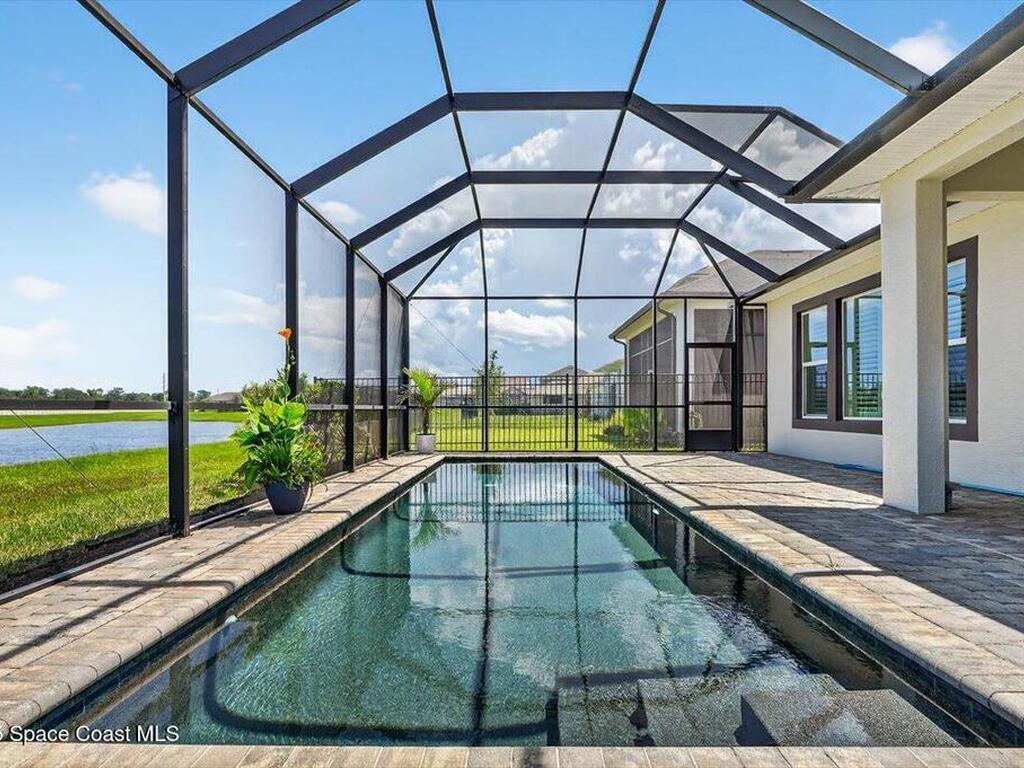 6211 W Fallsgrove Lane, Port Orange, FL 32128