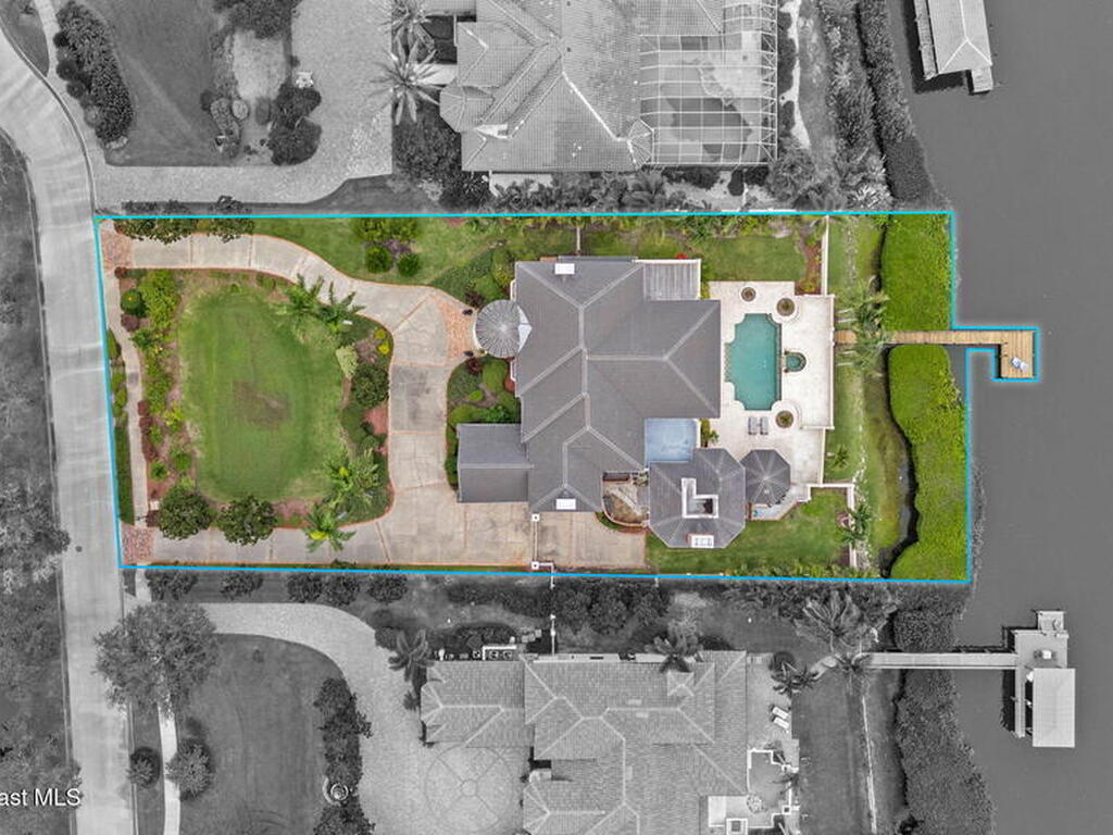 142 Lansing Island Drive, Indian Harbour Beach, FL 32937