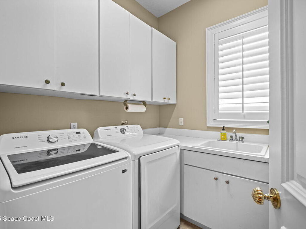 142 Lansing Island Drive, Indian Harbour Beach, FL 32937