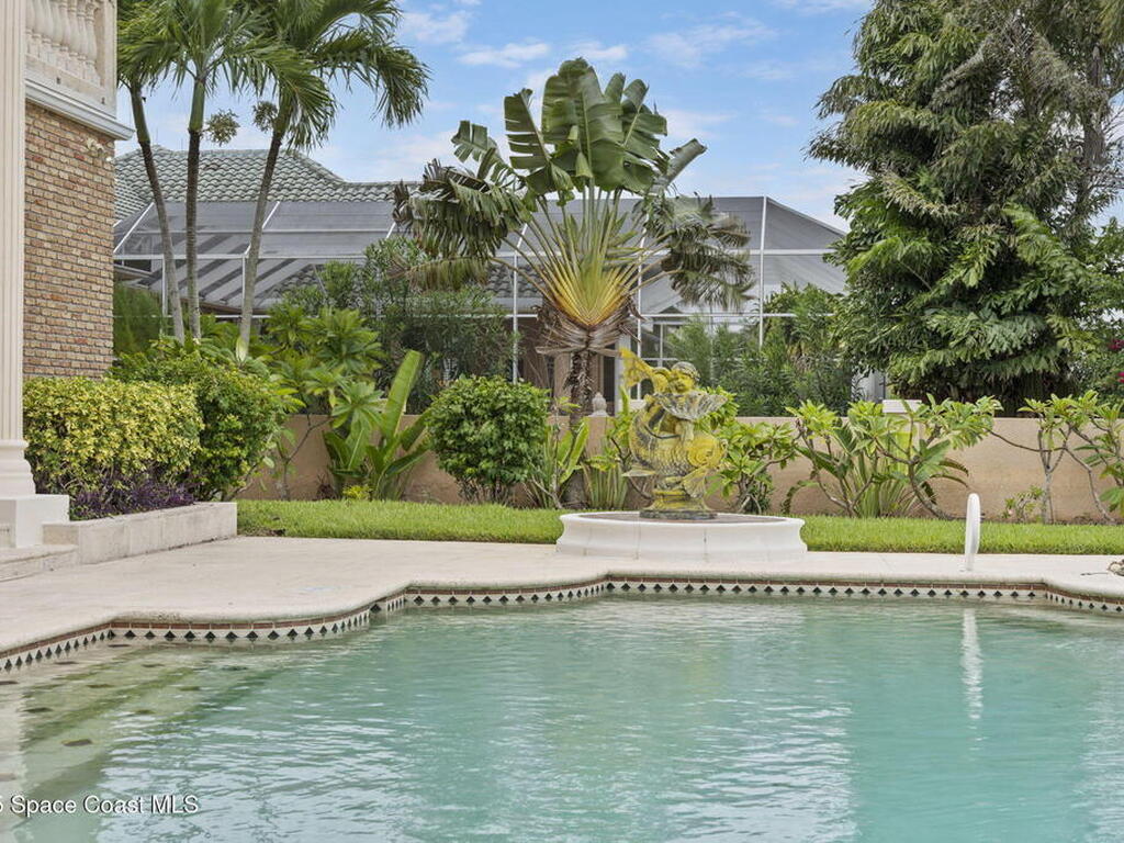 142 Lansing Island Drive, Indian Harbour Beach, FL 32937