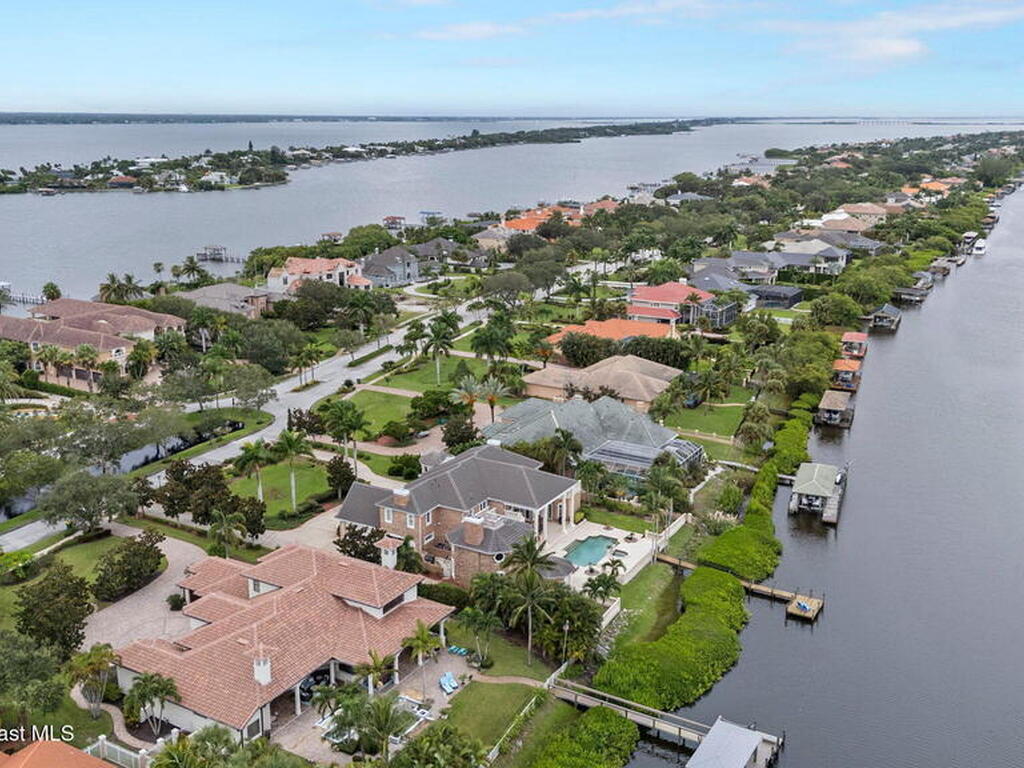 142 Lansing Island Drive, Indian Harbour Beach, FL 32937