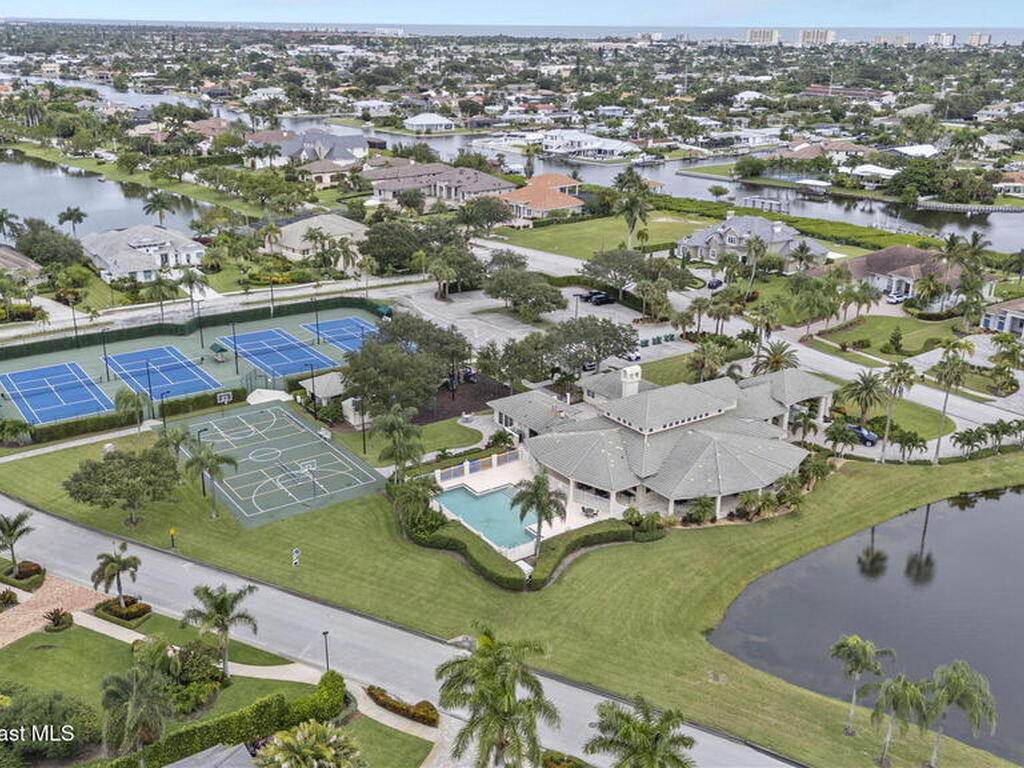 142 Lansing Island Drive, Indian Harbour Beach, FL 32937