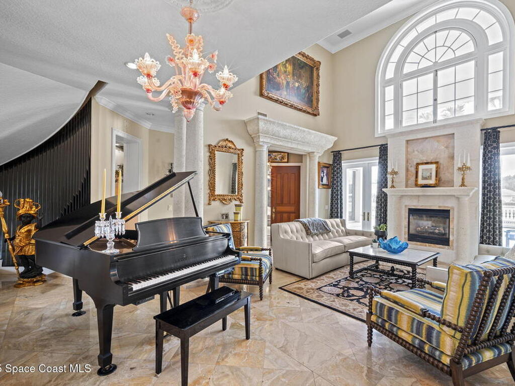 142 Lansing Island Drive, Indian Harbour Beach, FL 32937