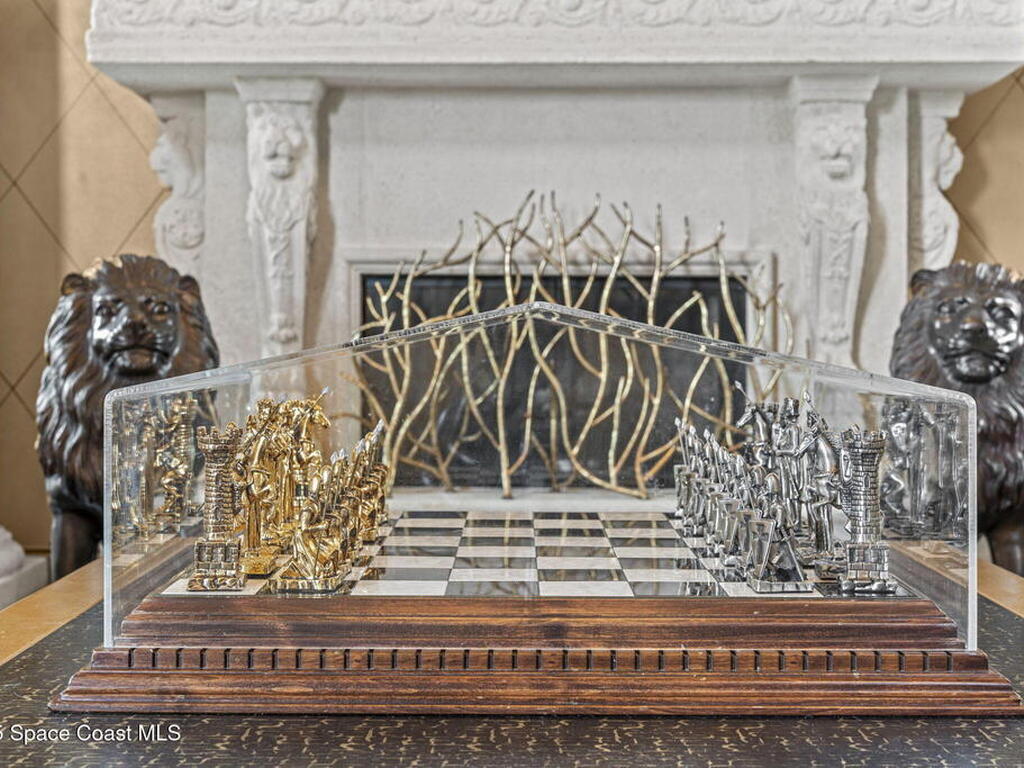 142 Lansing Island Drive, Indian Harbour Beach, FL 32937